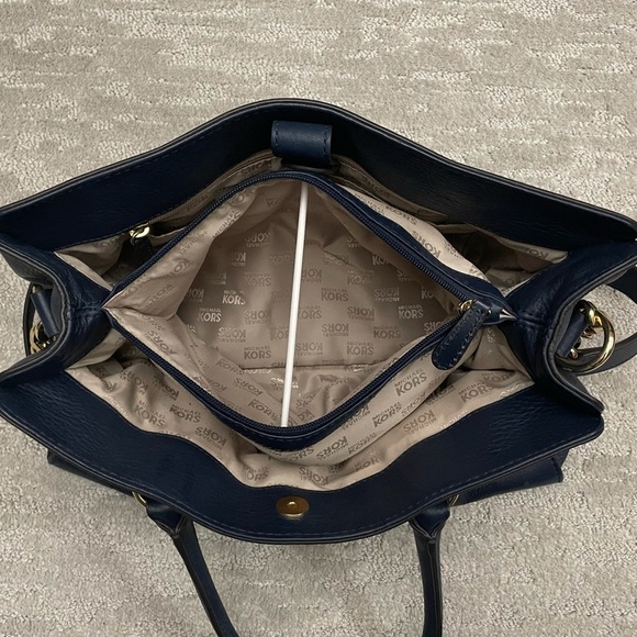 Michael Kors Handbag - Picture 5 of 12